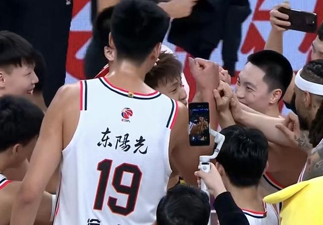 广东队大胜对手，积极备战下一场比赛