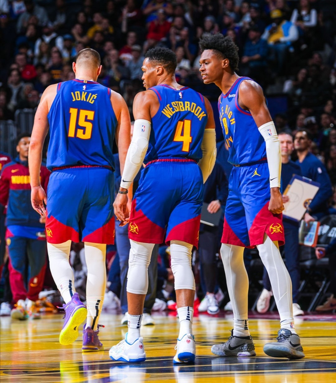 穆雷巅峰对决，Ming与30激战美国队分钟，挺进下一轮胜负难料！